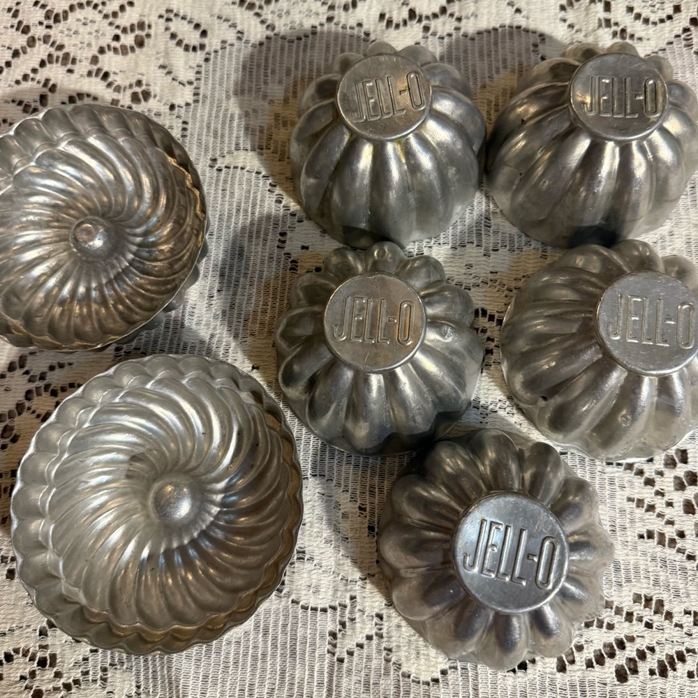 Vintage Jell-o Jello Mold Set